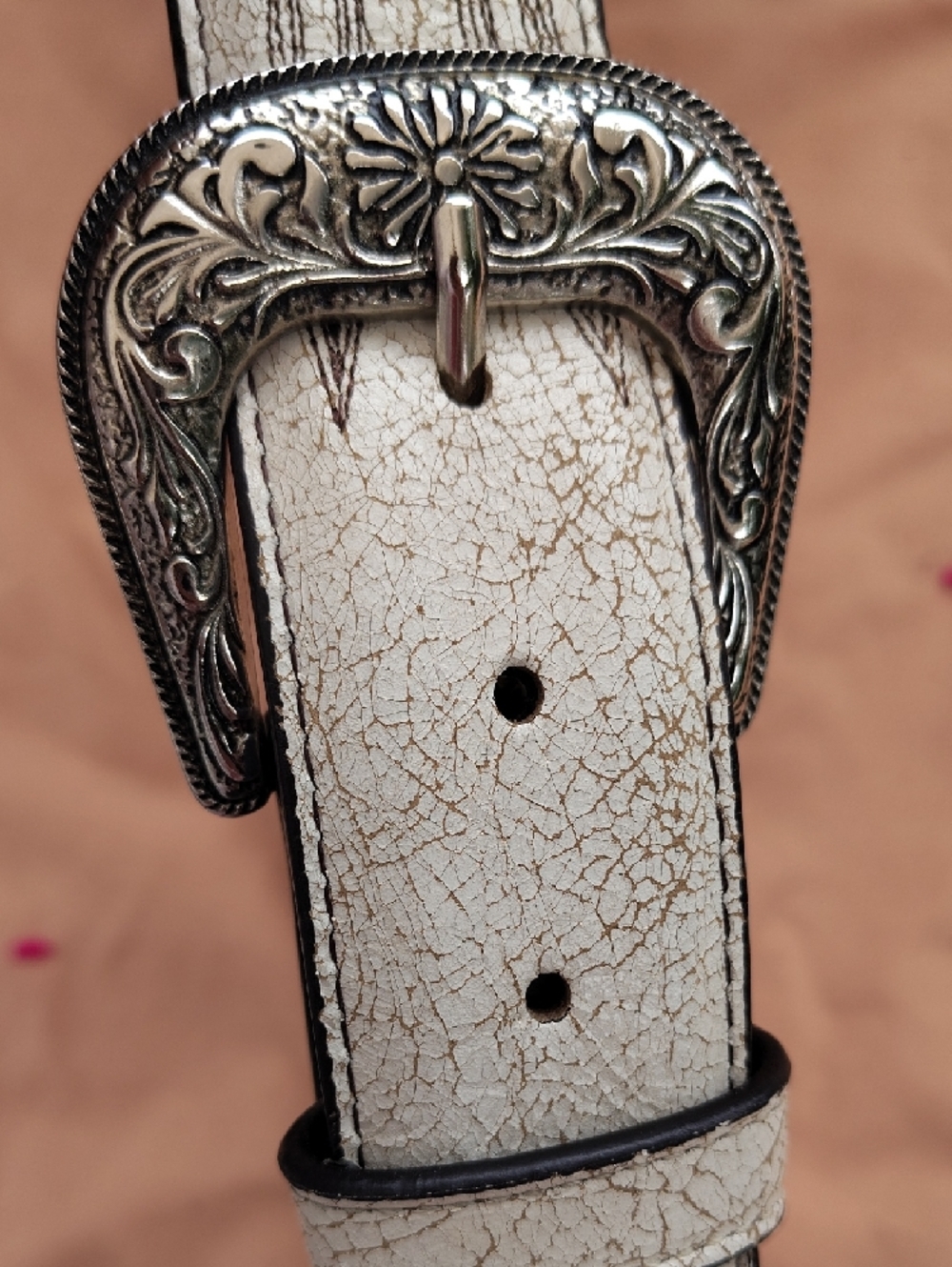 Idyllwind Metallic Silver Western Buckle Belt - Picture 3 of 9